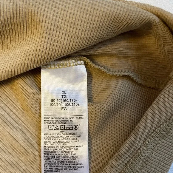 Banana Republic Ribbed Tan Long Sleeve Top - Picture 3 of 3